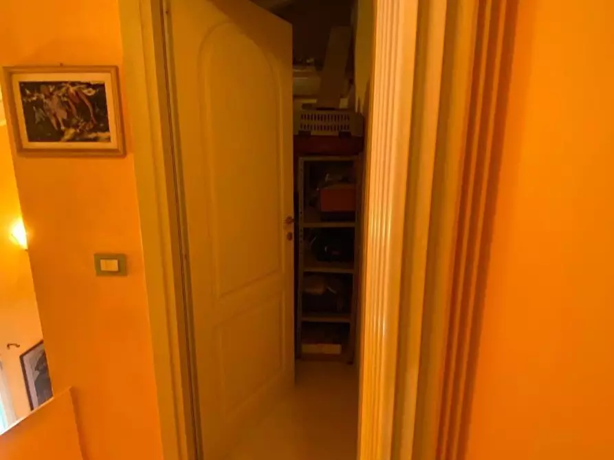 Immagine 19 di Casa colonica in vendita  a Massarosa