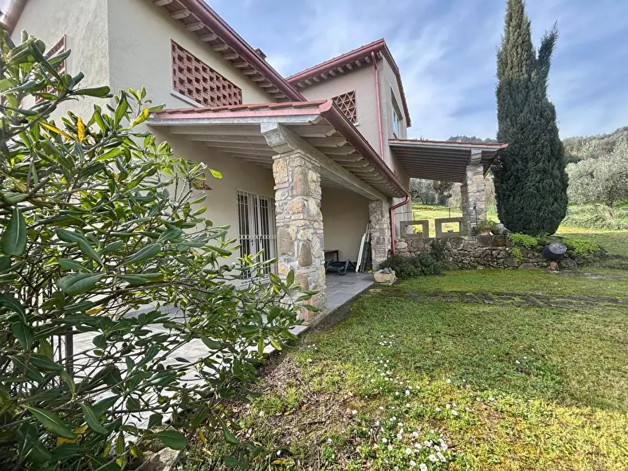 Immagine 3 di Villa in vendita  a Chianni