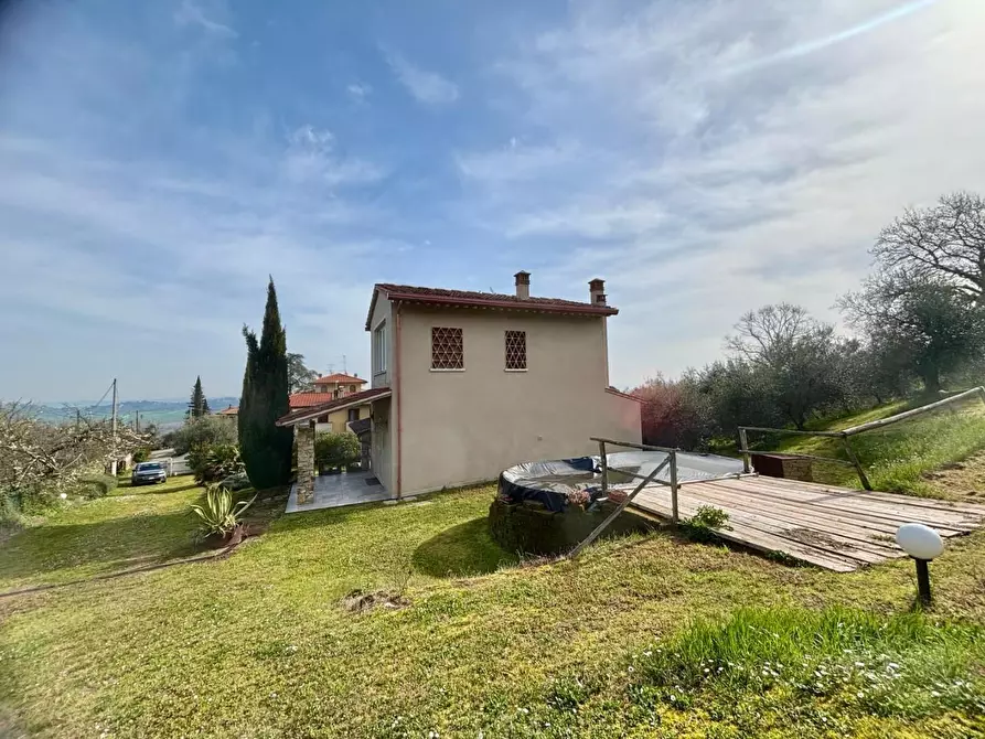 Immagine 14 di Villa in vendita  a Chianni