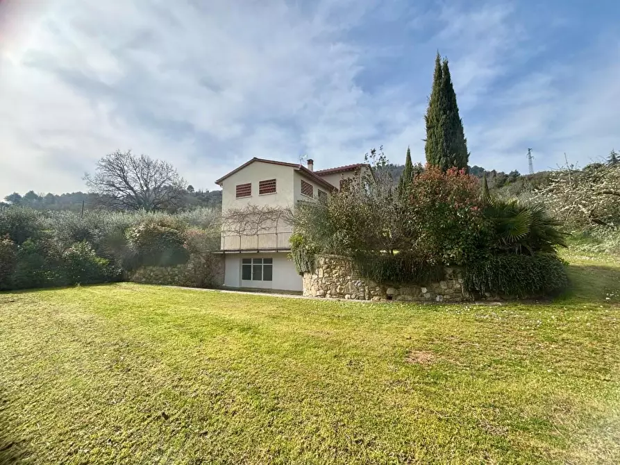 Immagine 13 di Villa in vendita  a Chianni