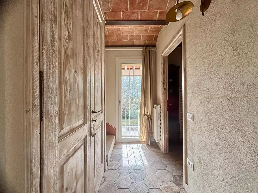 Immagine 19 di Villa in vendita  a Chianni