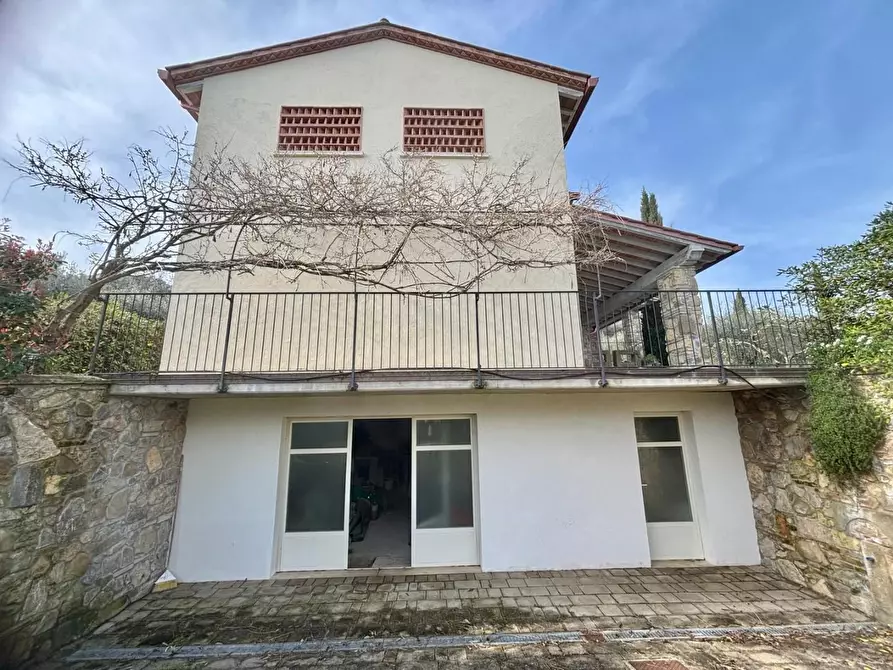 Immagine 10 di Villa in vendita  a Chianni