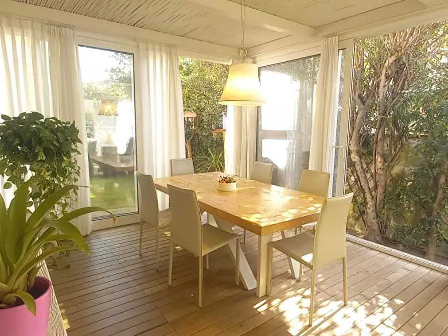 Immagine 1 di Casa indipendente in vendita  a Camaiore