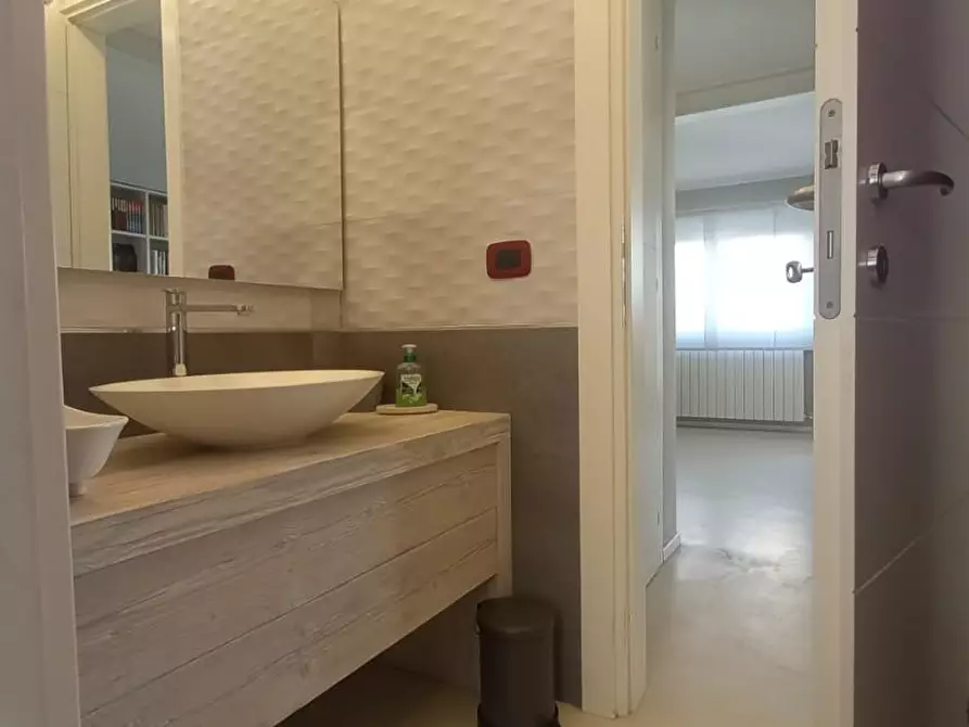 Immagine 27 di Casa indipendente in vendita  a Camaiore