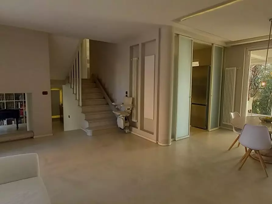 Immagine 21 di Casa indipendente in vendita  a Camaiore