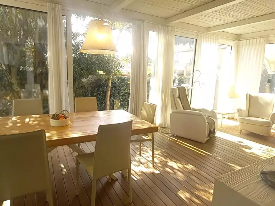 Immagine 7 di Casa indipendente in vendita  a Camaiore