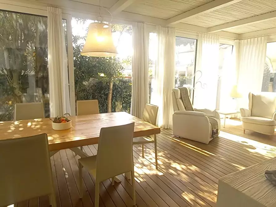 Immagine 6 di Casa indipendente in vendita  a Camaiore