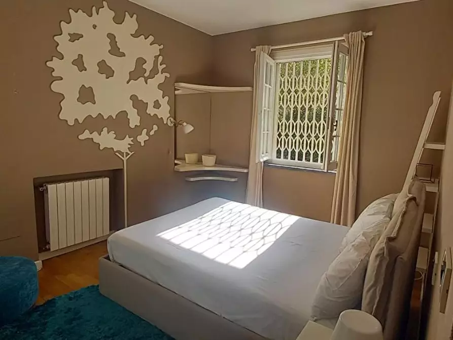 Immagine 35 di Casa indipendente in vendita  a Camaiore