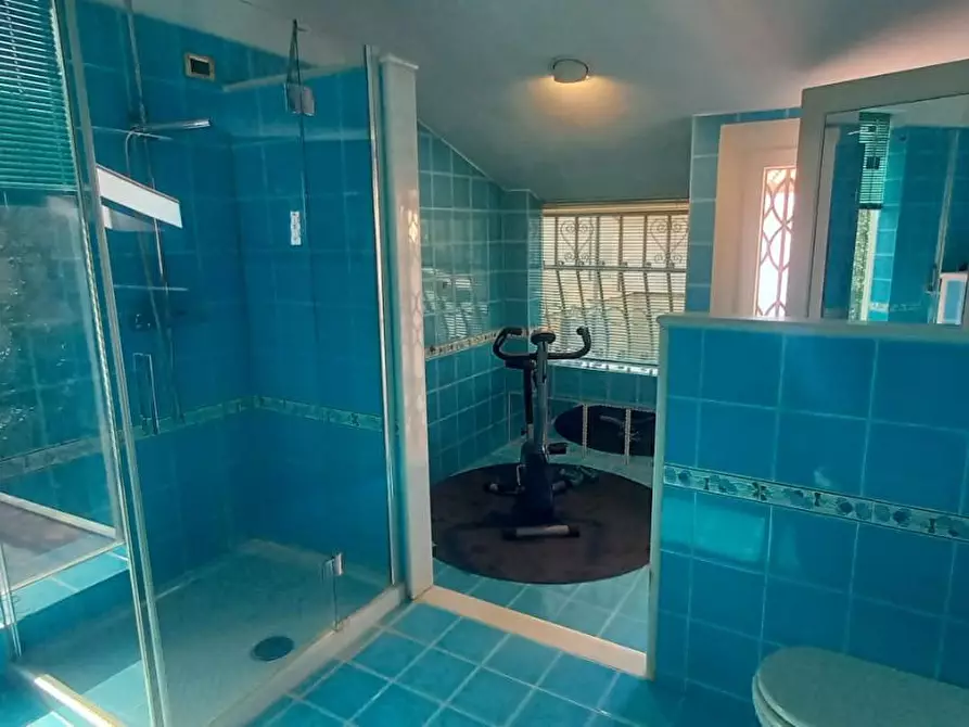 Immagine 52 di Casa indipendente in vendita  a Camaiore