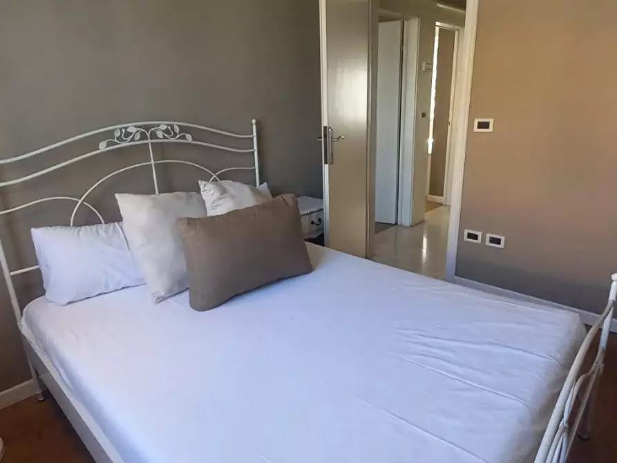 Immagine 39 di Casa indipendente in vendita  a Camaiore