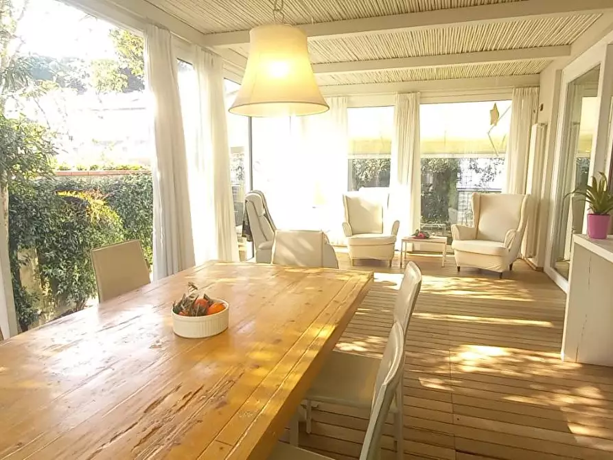 Immagine 4 di Casa indipendente in vendita  a Camaiore