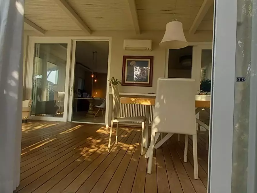 Immagine 2 di Casa indipendente in vendita  a Camaiore