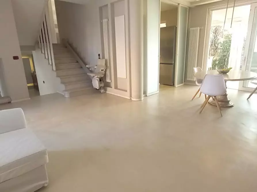 Immagine 22 di Casa indipendente in vendita  a Camaiore