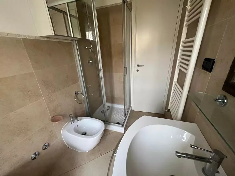 Immagine 46 di Mansarda in vendita  a Camaiore