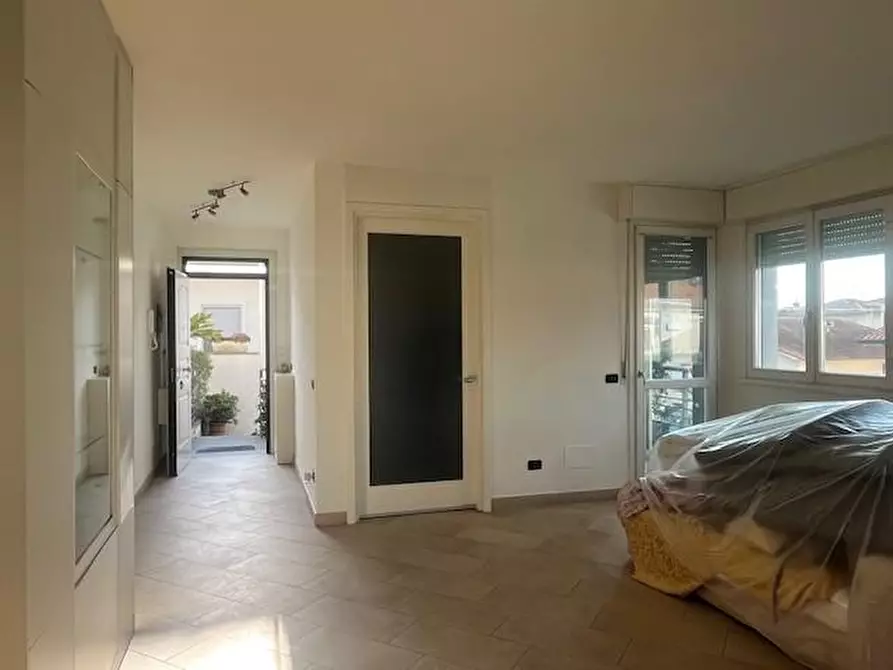 Immagine 28 di Mansarda in vendita  a Camaiore