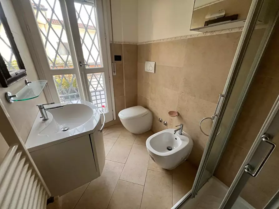 Immagine 45 di Mansarda in vendita  a Camaiore