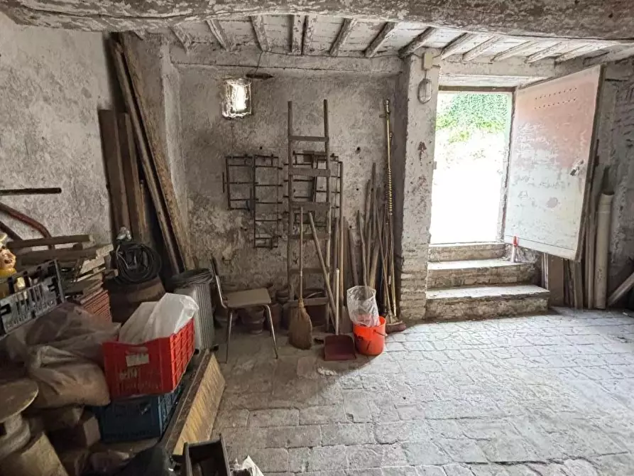 Immagine 25 di Appartamento in vendita  a Siena