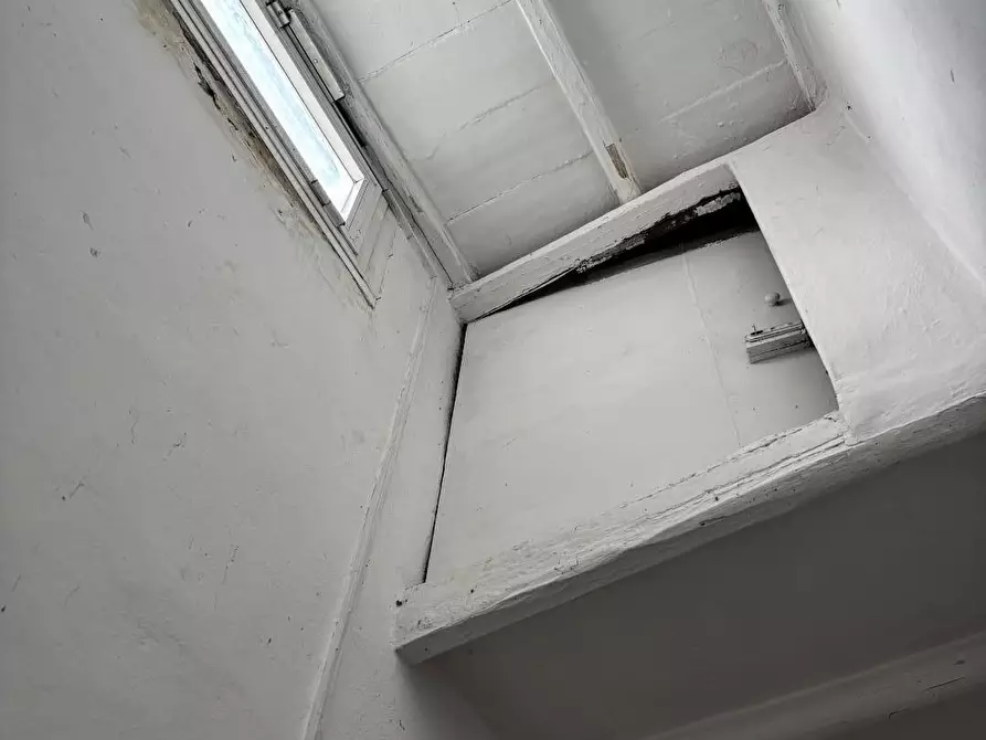 Immagine 24 di Appartamento in vendita  a Siena