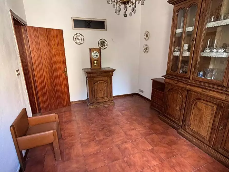 Immagine 5 di Appartamento in vendita  a Siena