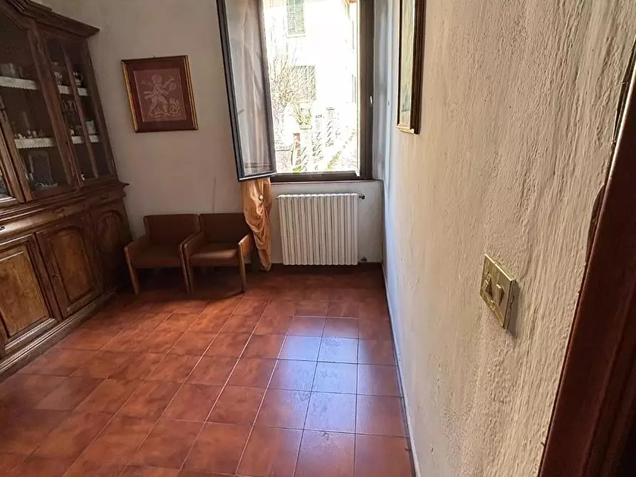 Immagine 7 di Appartamento in vendita  a Siena