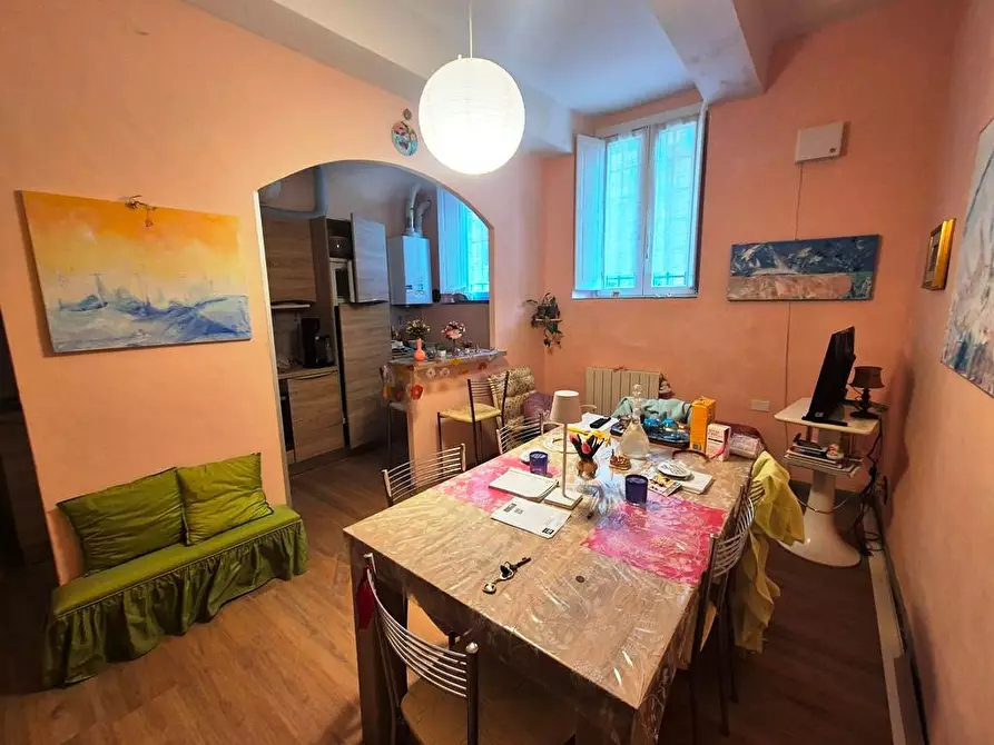 Immagine 4 di Appartamento in vendita  a Siena