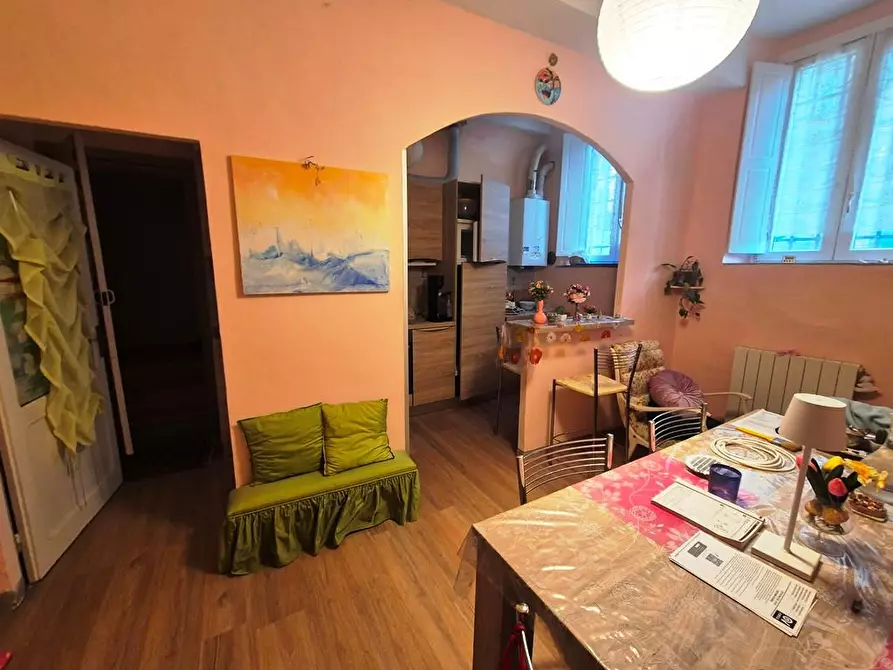 Immagine 5 di Appartamento in vendita  a Siena