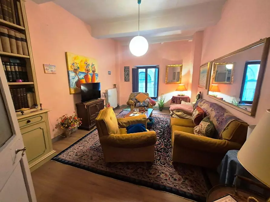 Immagine 15 di Appartamento in vendita  a Siena