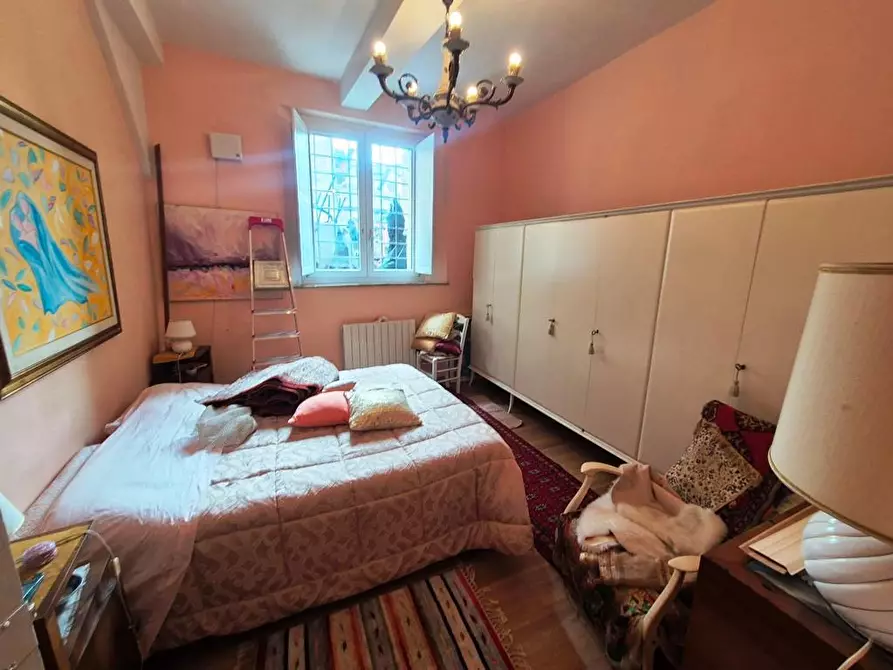 Immagine 13 di Appartamento in vendita  a Siena