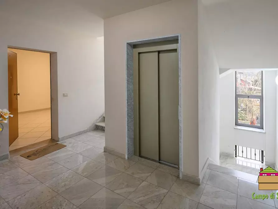 Immagine 20 di Appartamento in vendita  a Aulla