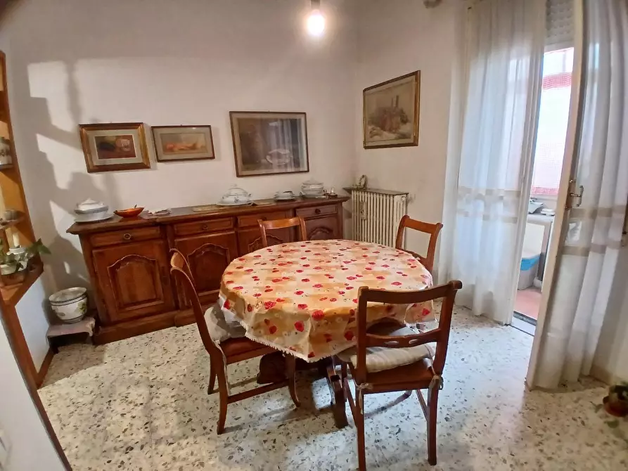 Immagine 13 di Appartamento in vendita  a Livorno