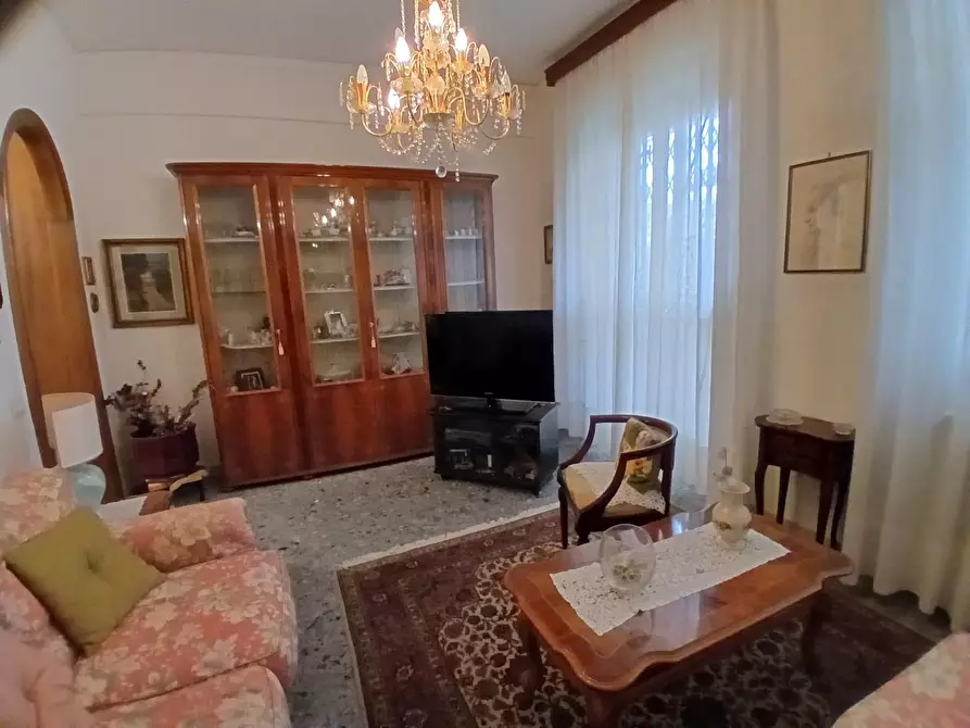 Immagine 5 di Appartamento in vendita  a Livorno