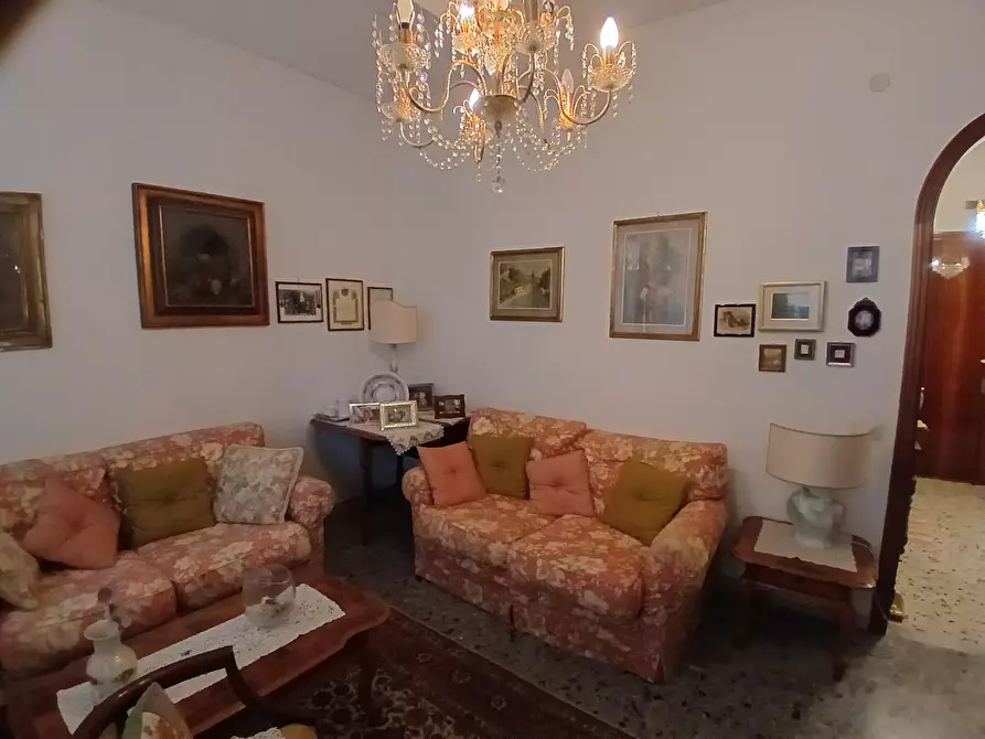 Immagine 8 di Appartamento in vendita  a Livorno