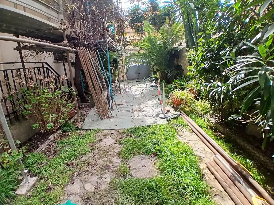 Immagine 29 di Appartamento in vendita  a Livorno