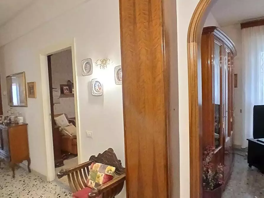 Immagine 17 di Appartamento in vendita  a Livorno