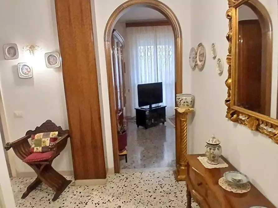 Immagine 19 di Appartamento in vendita  a Livorno