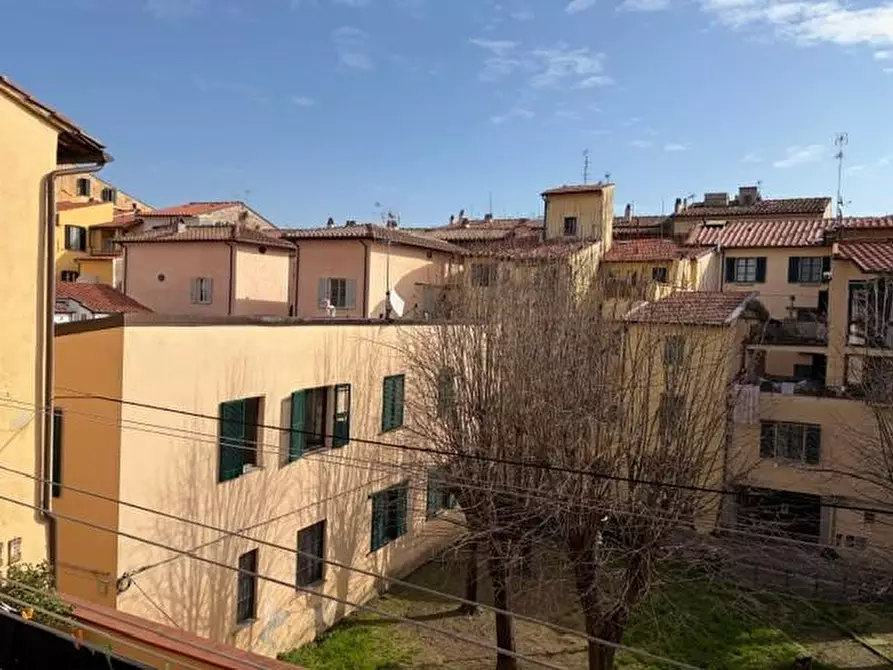 Immagine 10 di Appartamento in vendita  a Pisa