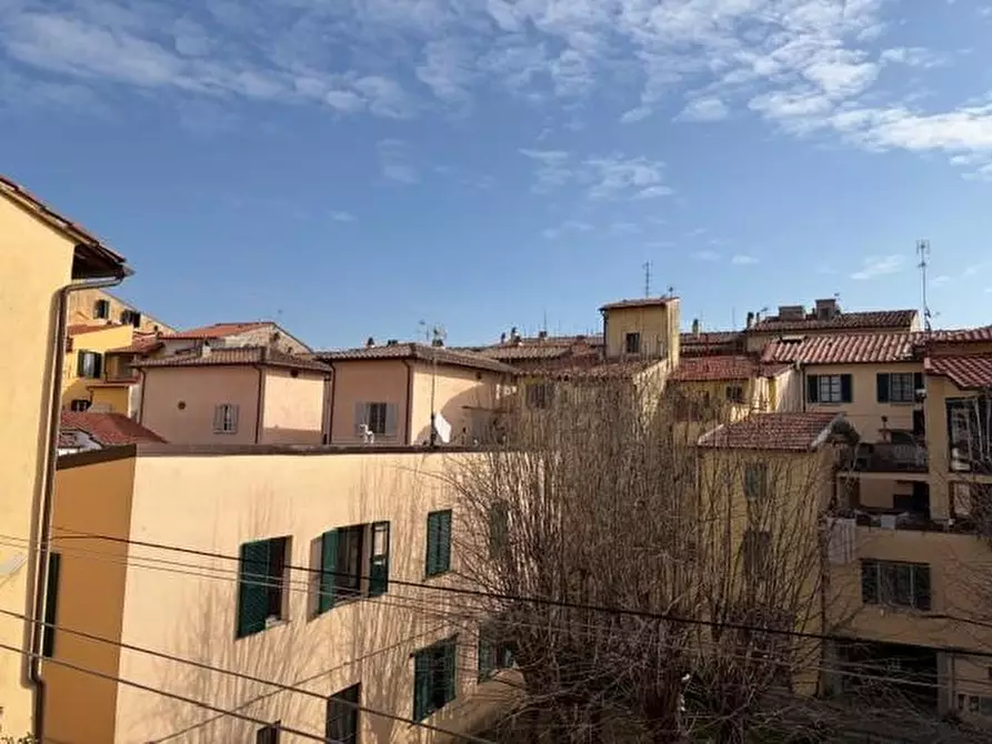 Immagine 11 di Appartamento in vendita  a Pisa
