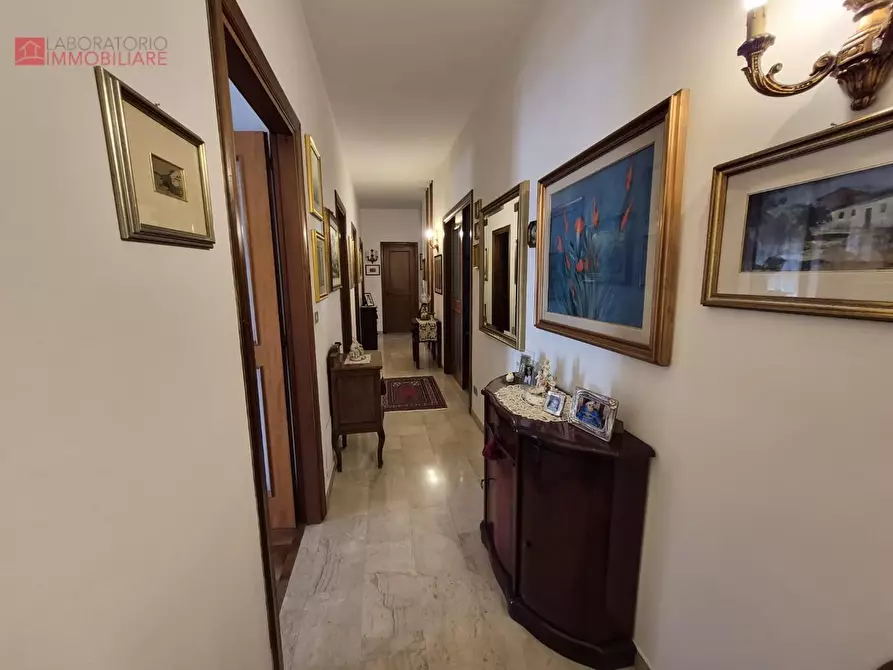 Immagine 4 di Appartamento in vendita  a Lecce