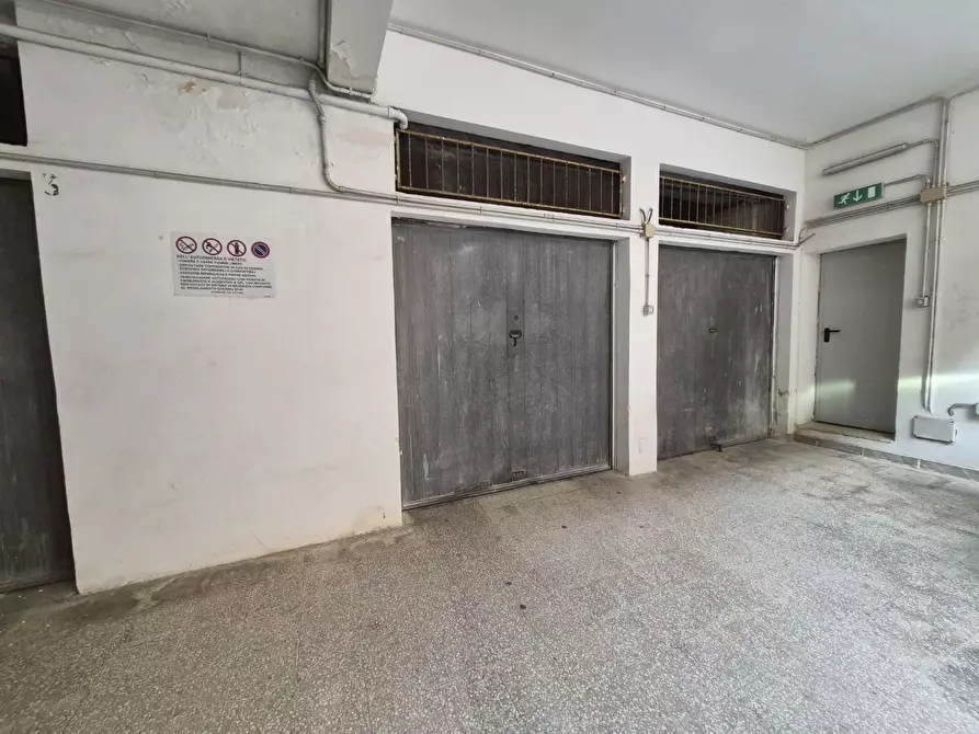 Immagine 22 di Appartamento in vendita  a Lecce