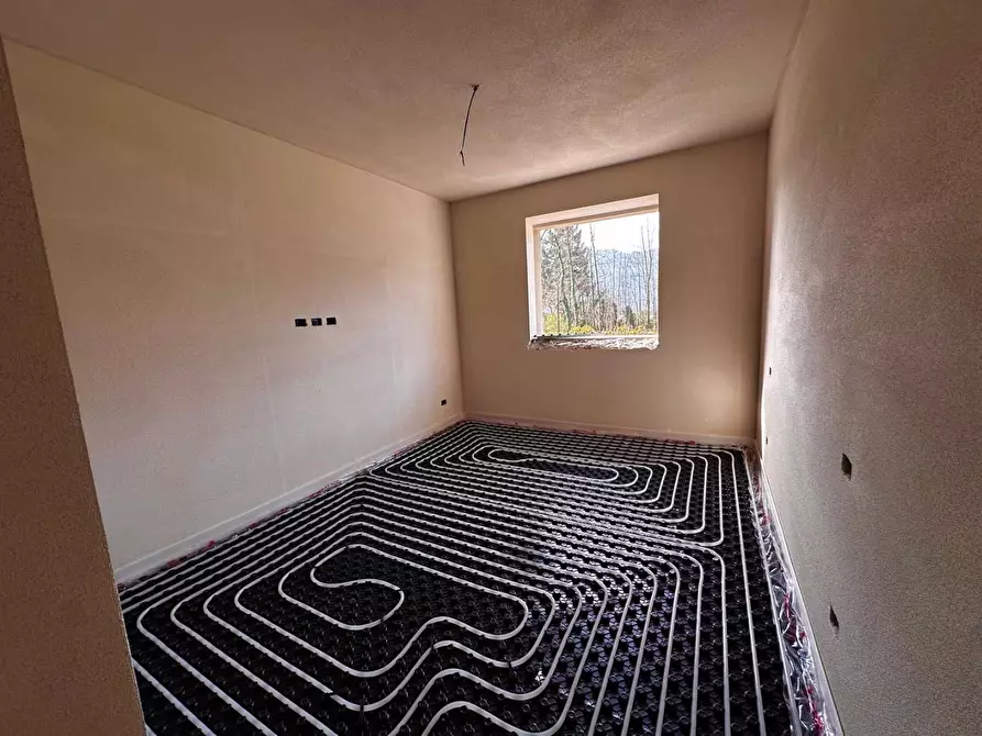 Immagine 17 di Casa indipendente in vendita  a Coreglia Antelminelli