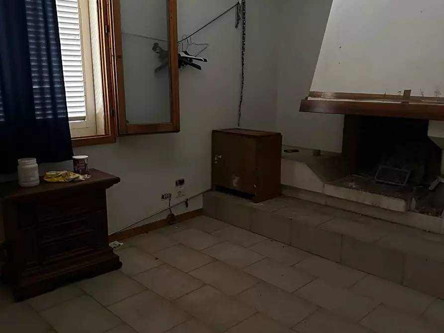 Immagine 6 di Attività artigianale in vendita  a Capraia E Limite