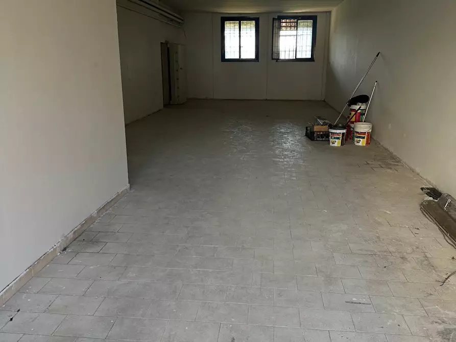 Immagine 26 di Attività artigianale in vendita  a Capraia E Limite