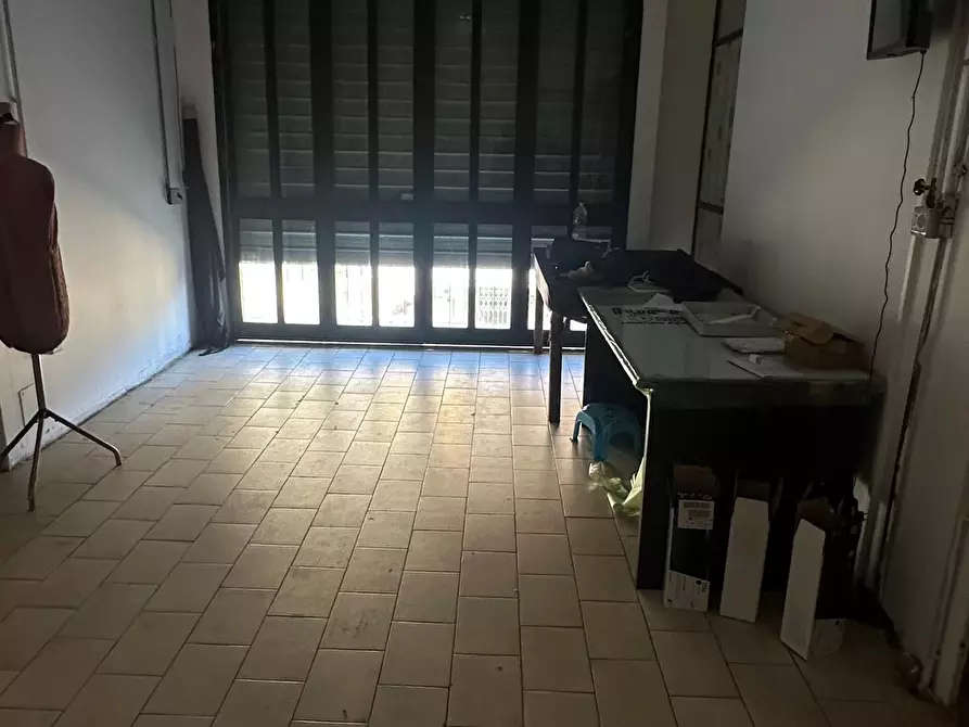 Immagine 13 di Attività artigianale in vendita  a Capraia E Limite