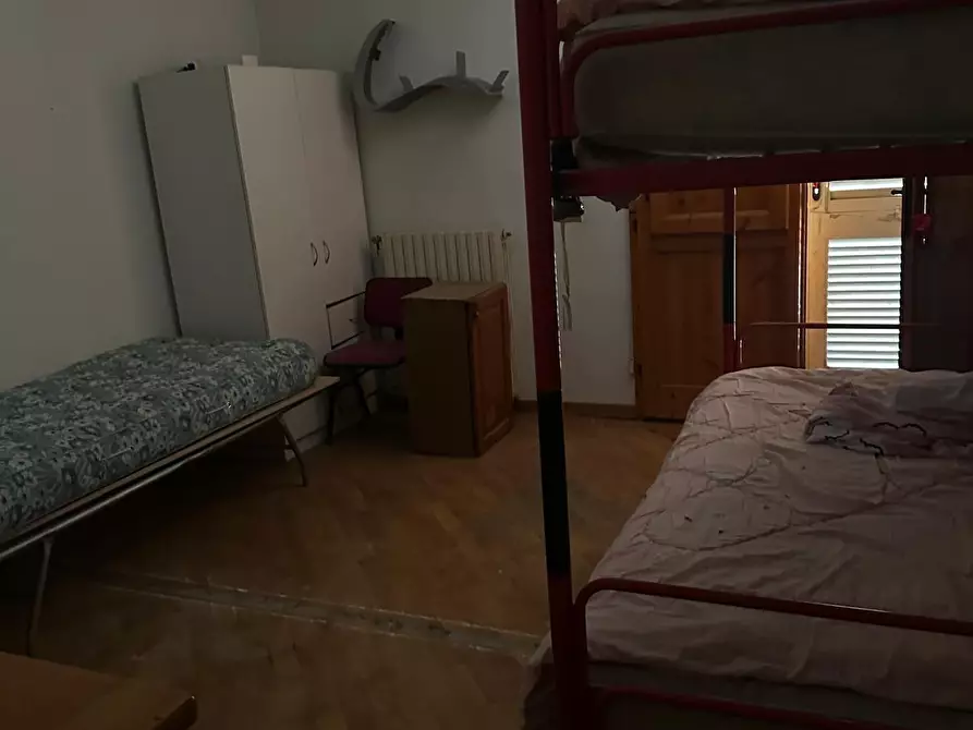 Immagine 25 di Attività artigianale in vendita  a Capraia E Limite