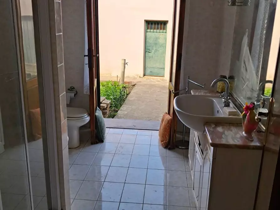 Immagine 21 di Villa in vendita  a Capannoli