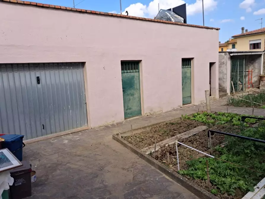 Immagine 22 di Villa in vendita  a Capannoli