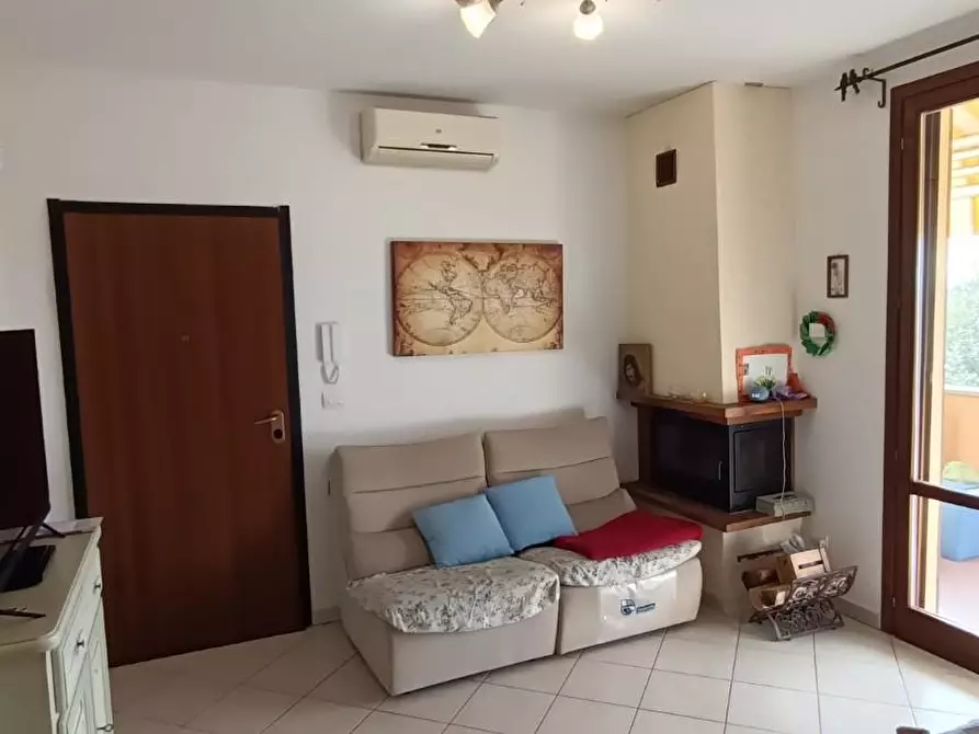 Immagine 3 di Appartamento in vendita  a San Giuliano Terme