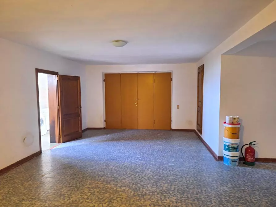 Immagine 29 di Villa in vendita  a Capannori