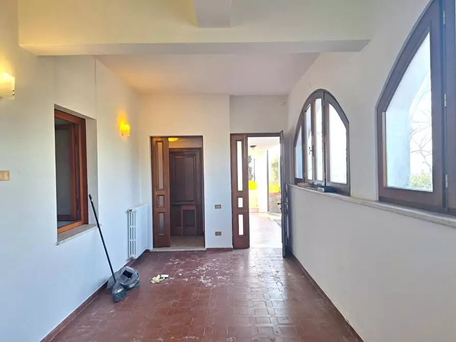 Immagine 20 di Villa in vendita  a Capannori