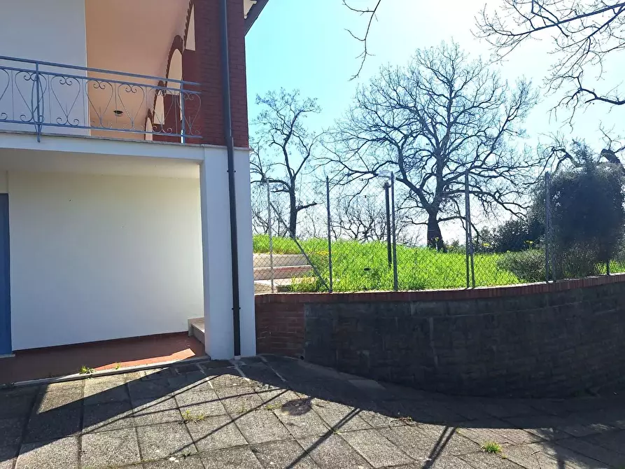 Immagine 18 di Villa in vendita  a Capannori